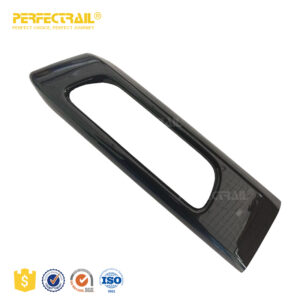 PERFECTRAIL LR045224RH Fog Lamp Bezel Cover