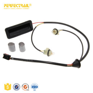 PERFECTRAIL LR079909 Door Release Switch