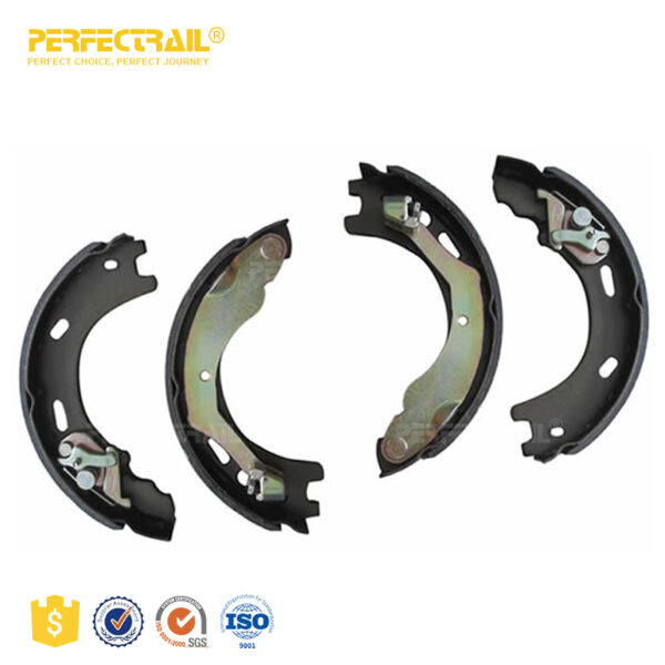 PERFECTRAIL LR031947 Brake Shoe Set